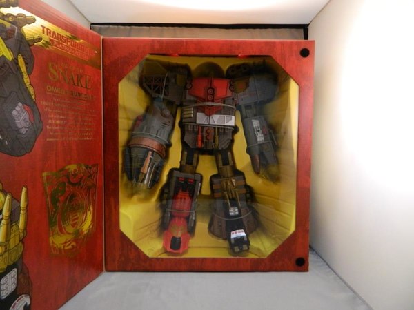 Transformers Year Of The Snake Platinum Edition Omega Supreme  (6 of 48)